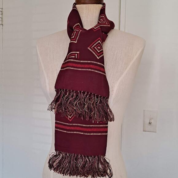 Mens Burgundy & Tan Geometric Rectangular Neck Scarf wFringes - Size 11" X 45" - Picture 8 of 11